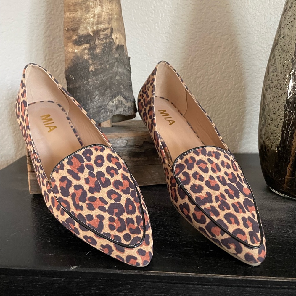 Mia leopard print flats.